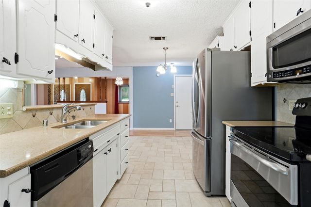 1017 Jarvis Lane, Azle, TX 76020