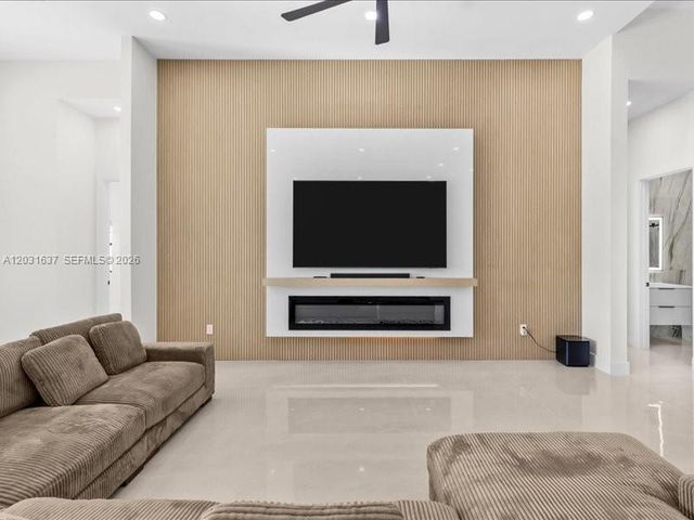 337 SW Kestor Dr, Port St. Lucie, FL 34953