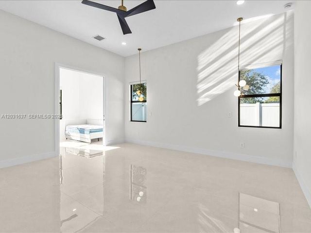 337 SW Kestor Dr, Port St. Lucie, FL 34953