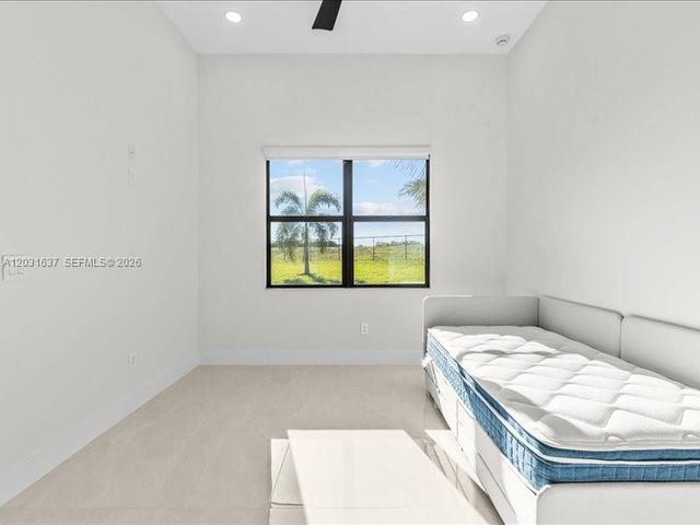 337 SW Kestor Dr, Port St. Lucie, FL 34953