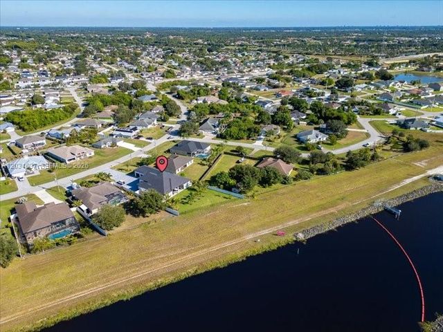 337 SW Kestor Dr, Port St. Lucie, FL 34953