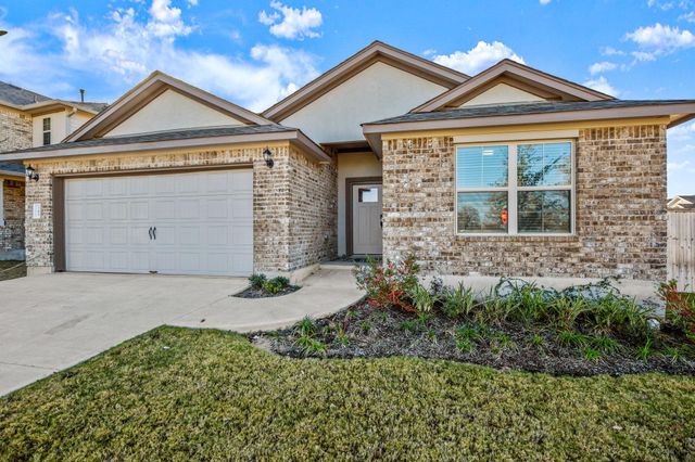 143 Periwinkle LN, Bastrop, TX 78602