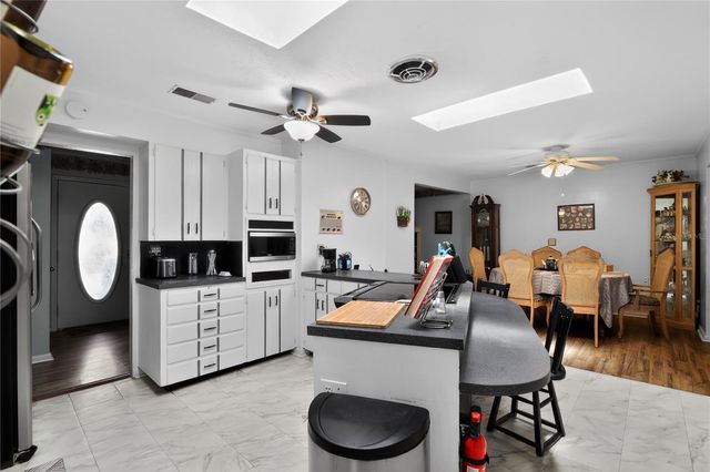 1803 SE 3RD AVENUE, Ocala, FL 34471