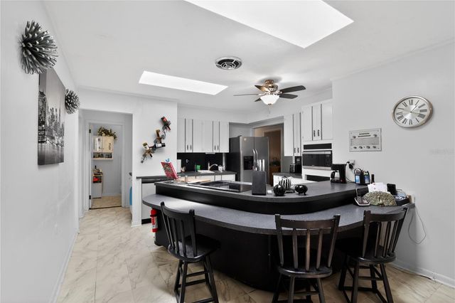 1803 SE 3RD AVENUE, Ocala, FL 34471