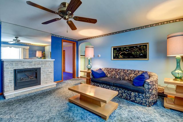 34 Cochrane Avenue, Amsterdam, NY 12010