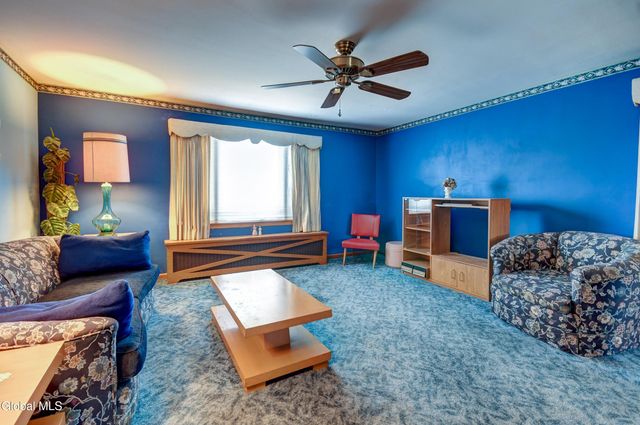 34 Cochrane Avenue, Amsterdam, NY 12010