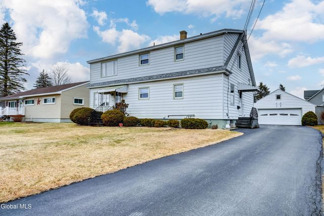 34 Cochrane Avenue, Amsterdam, NY 12010