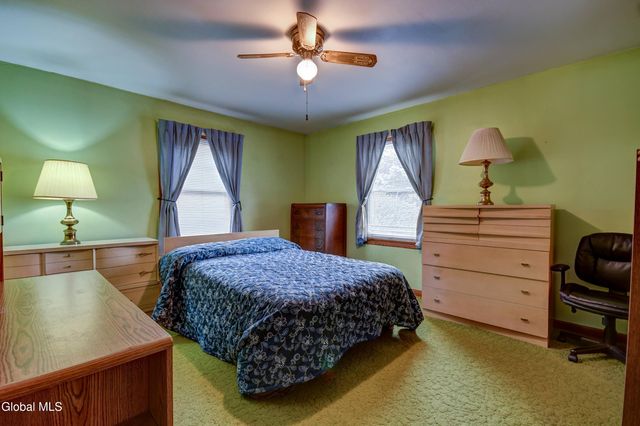 34 Cochrane Avenue, Amsterdam, NY 12010