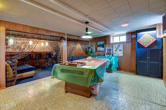 34 Cochrane Avenue, Amsterdam, NY 12010