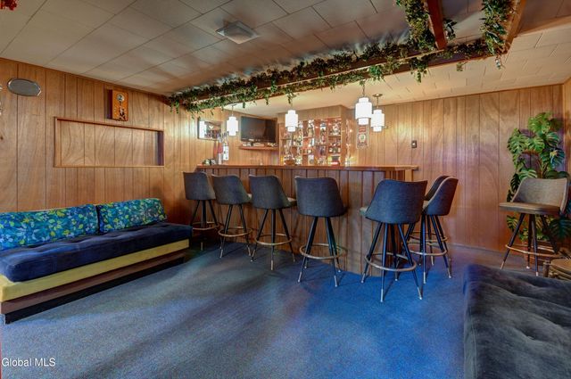 34 Cochrane Avenue, Amsterdam, NY 12010