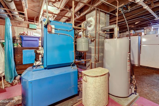 34 Cochrane Avenue, Amsterdam, NY 12010