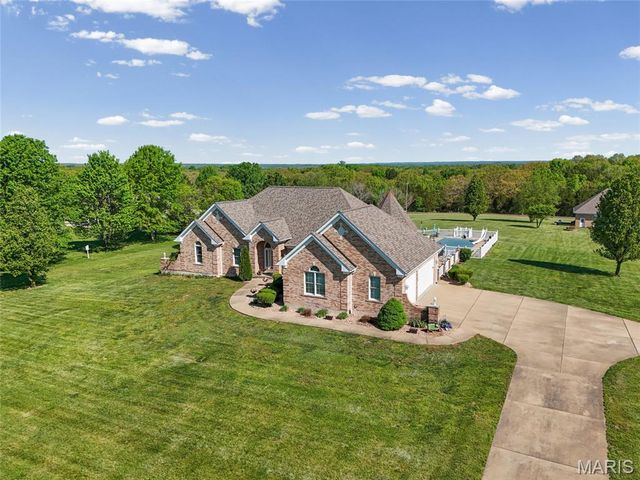 1211 Victoria Crossing, Festus, MO 63028