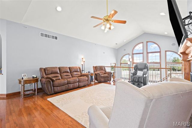 1211 Victoria Crossing, Festus, MO 63028