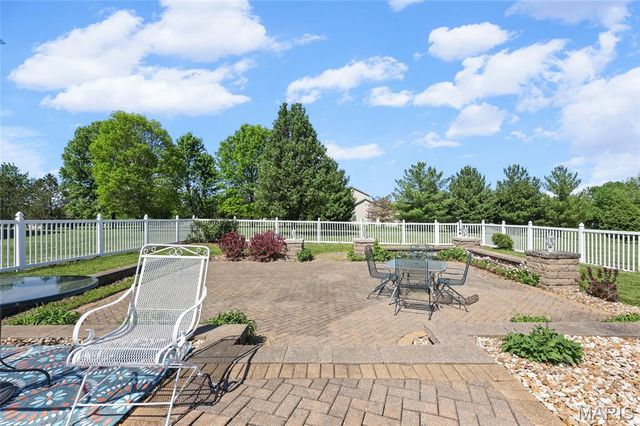 1211 Victoria Crossing, Festus, MO 63028