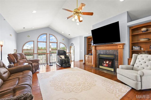 1211 Victoria Crossing, Festus, MO 63028