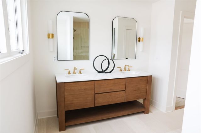 9767 Greiner Road, Clarence, NY 14031