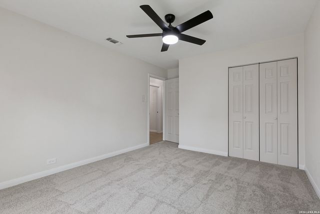 611 BASSWOOD DR, San Antonio, TX 78213