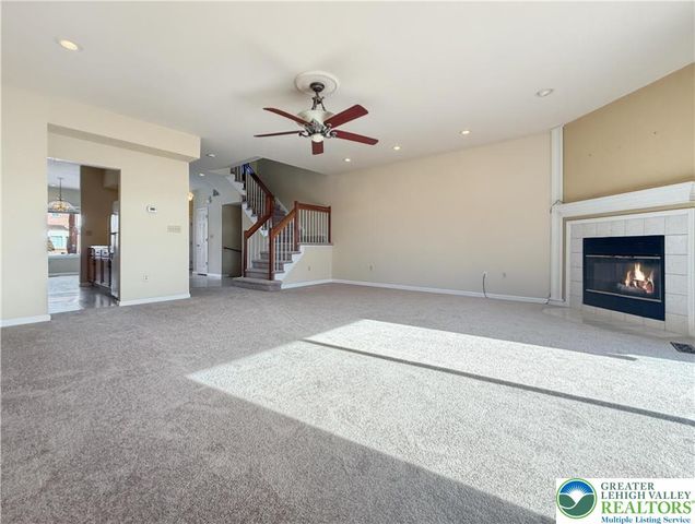 1652 Harding Circle, Whitehall Twp, PA 18052