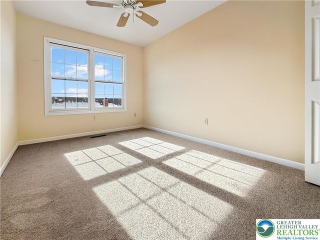 1652 Harding Circle, Whitehall Twp, PA 18052