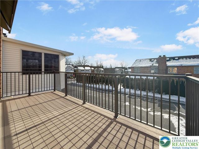 1652 Harding Circle, Whitehall Twp, PA 18052