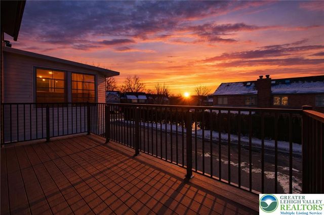 1652 Harding Circle, Whitehall Twp, PA 18052