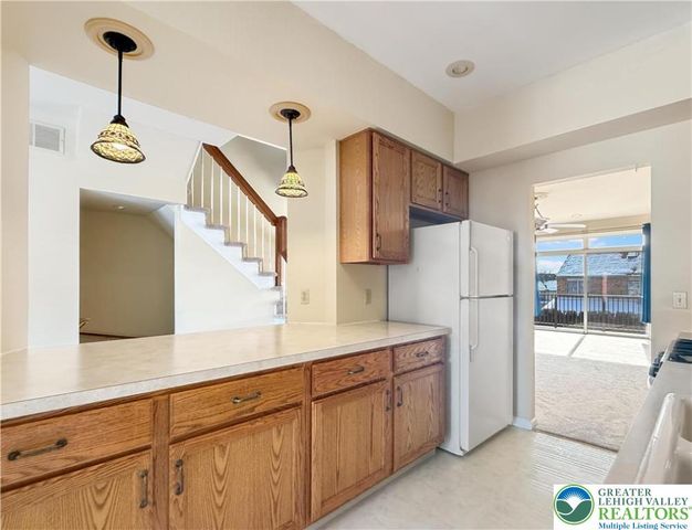 1652 Harding Circle, Whitehall Twp, PA 18052