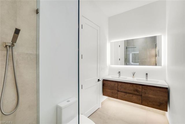 10771 6th ST, Naples, FL 34108