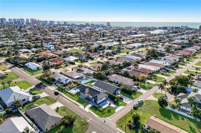 10771 6th ST, Naples, FL 34108