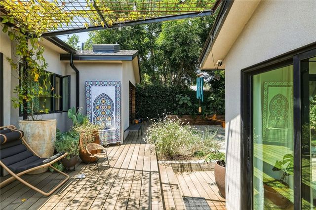 3536 Federal Avenue, Los Angeles, CA 90066
