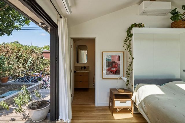 3536 Federal Avenue, Los Angeles, CA 90066