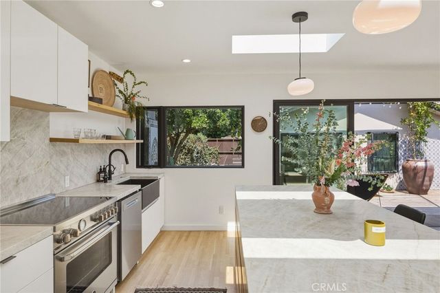 3536 Federal Avenue, Los Angeles, CA 90066