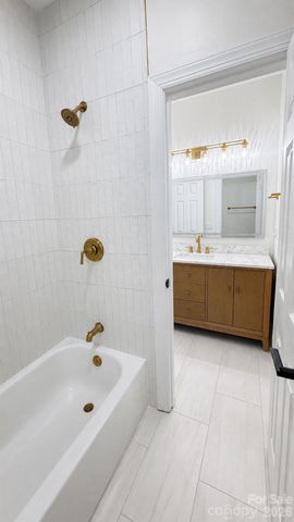 5138 Rotherfield Court, Charlotte, NC 28277