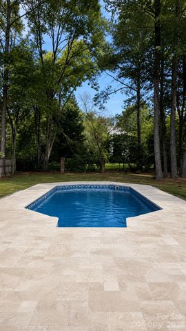 5138 Rotherfield Court, Charlotte, NC 28277