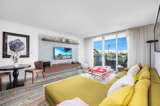 90 Alton Rd 704, Miami Beach, FL 33139