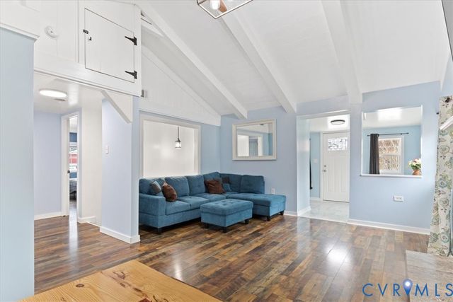 515 S Lakeshore Dr, Louisa, VA 23093