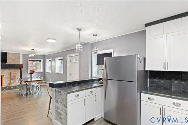 515 S Lakeshore Dr, Louisa, VA 23093