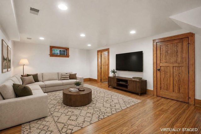 1812 Middleton Street, Middleton, WI 53562