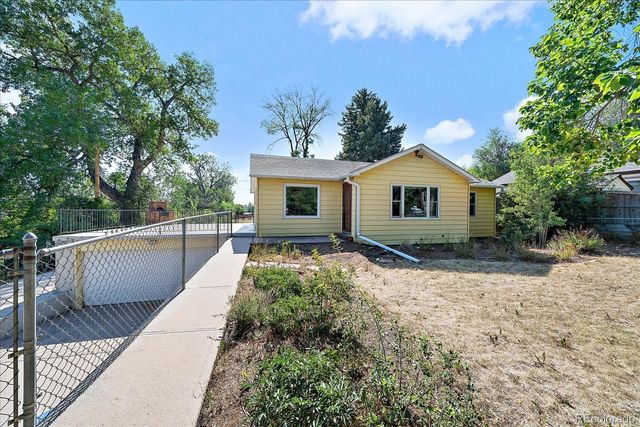 1010 S Eaton Street, Lakewood, CO 80226