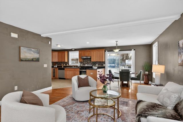 48 Greenleaf Street, Manchester, NH 03103