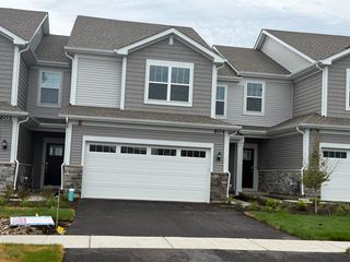 604 Cassia Court 604, Crystal Lake, IL 60012