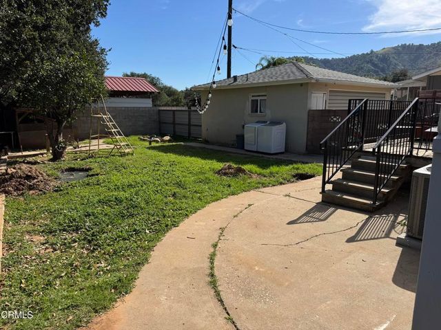 12104 Topa Lane, Santa Paula, CA 93060