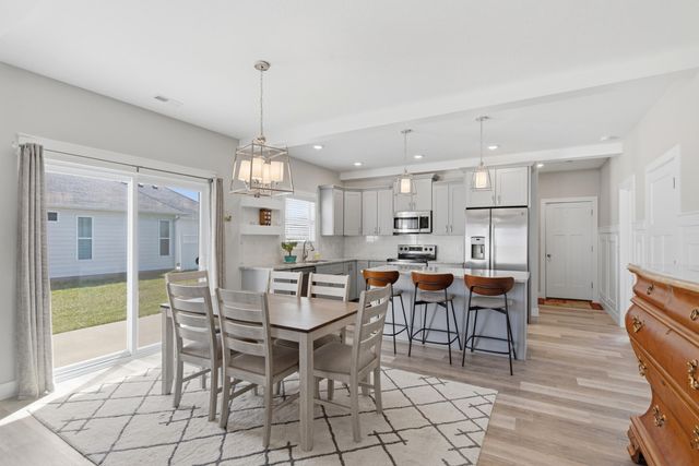 106 GONDOLIER DR, Columbia, MO 65202