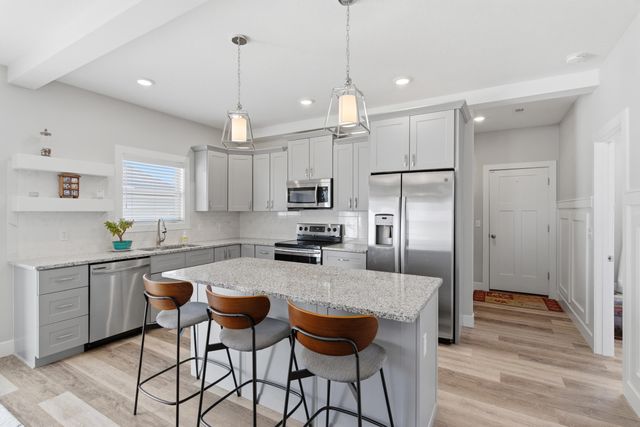 106 GONDOLIER DR, Columbia, MO 65202