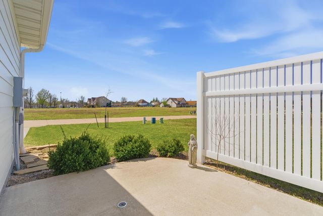 106 GONDOLIER DR, Columbia, MO 65202