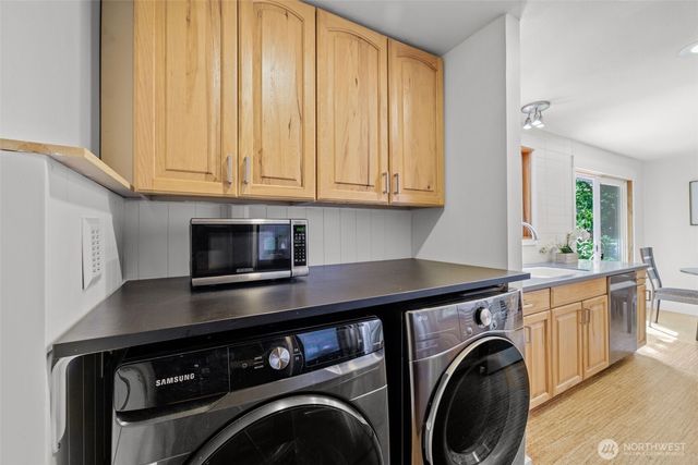 15827 NE 110th Street, Redmond, WA 98052
