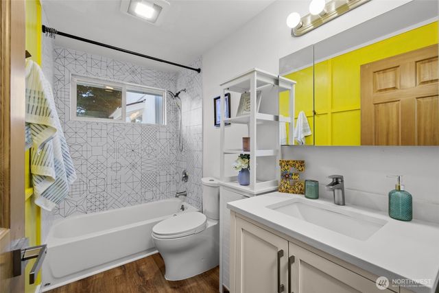 15827 NE 110th Street, Redmond, WA 98052
