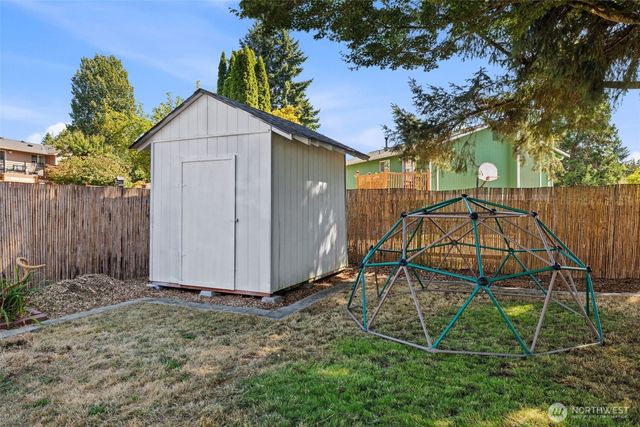 15827 NE 110th Street, Redmond, WA 98052