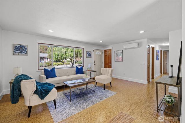 15827 NE 110th Street, Redmond, WA 98052