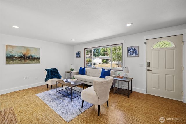15827 NE 110th Street, Redmond, WA 98052