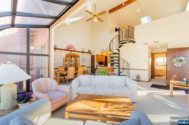 10 Augusta Drive 12, Vernon, NJ 07462